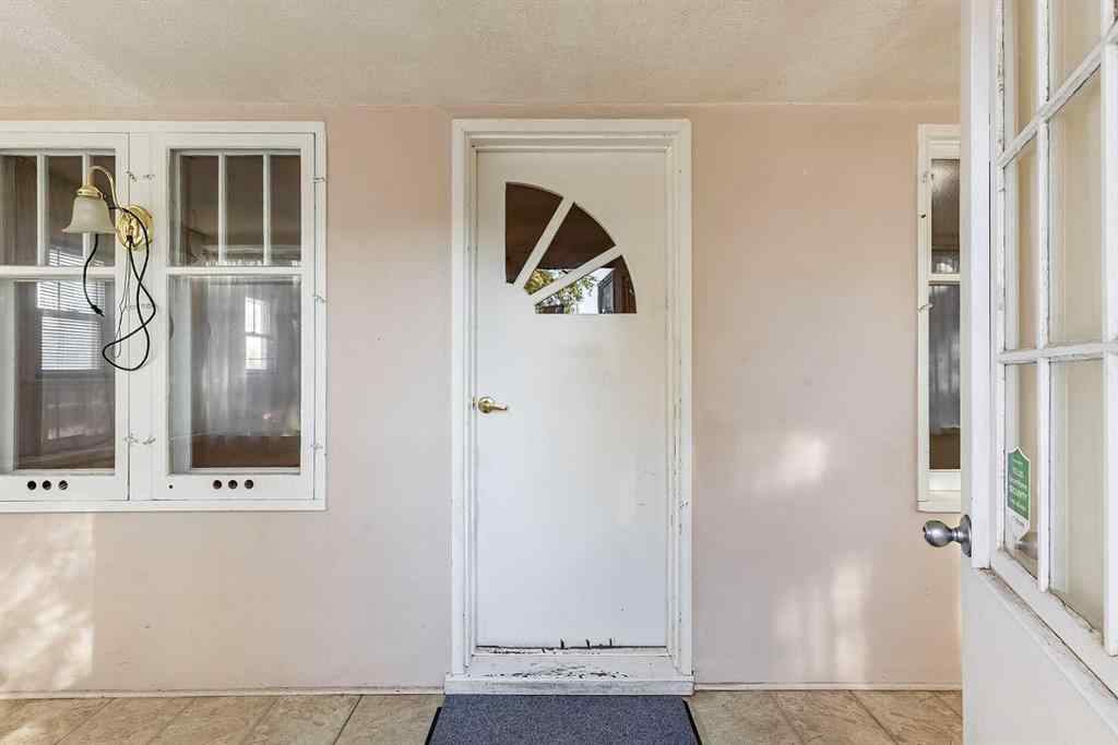 MLS&reg; # A2263150 - 738 8 Street SE in River Flats Medicine Hat, Residential Open Houses