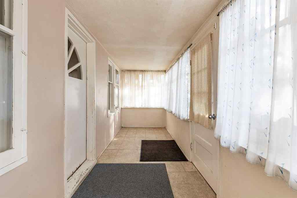 MLS&reg; # A2263150 - 738 8 Street SE in River Flats Medicine Hat, Residential Open Houses