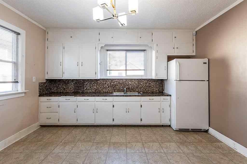 MLS&reg; # A2263150 - 738 8 Street SE in River Flats Medicine Hat, Residential Open Houses