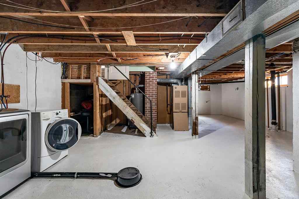 MLS&reg; # A2263150 - 738 8 Street SE in River Flats Medicine Hat, Residential Open Houses