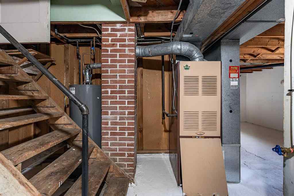 MLS&reg; # A2263150 - 738 8 Street SE in River Flats Medicine Hat, Residential Open Houses