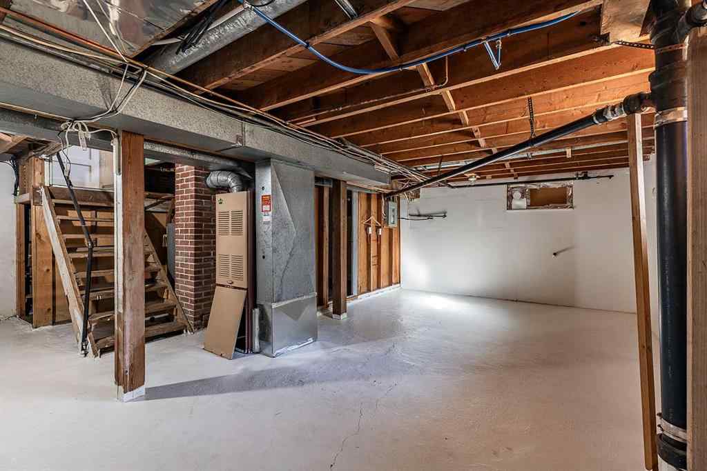 MLS&reg; # A2263150 - 738 8 Street SE in River Flats Medicine Hat, Residential Open Houses