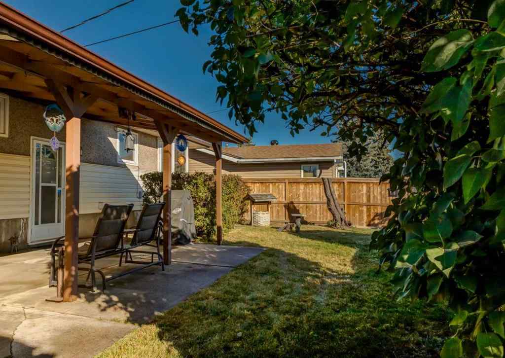 MLS® A2263158 - 4611 Fortune Road SE in Forest Heights Calgary, Residential