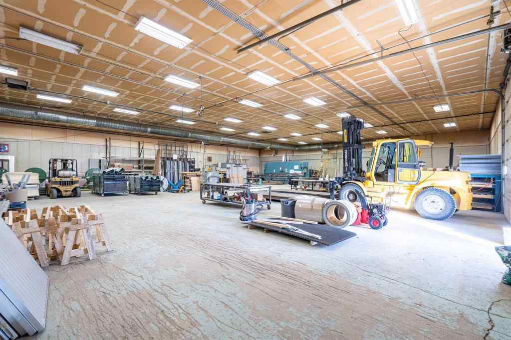 MLS® A2263160 - 4702 40 Avenue  in East Lloydminster Lloydminster, Commercial