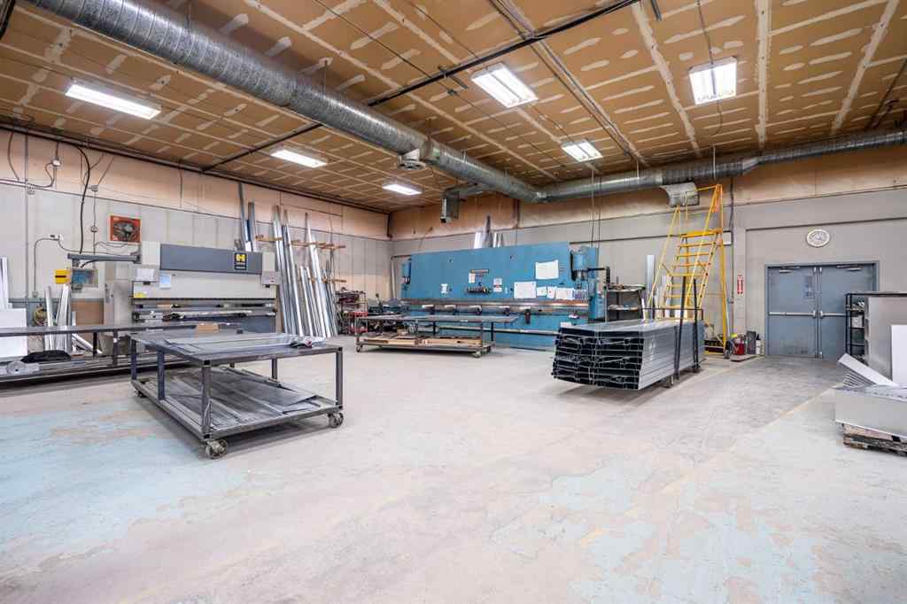 MLS® A2263160 - 4702 40 Avenue  in East Lloydminster Lloydminster, Commercial