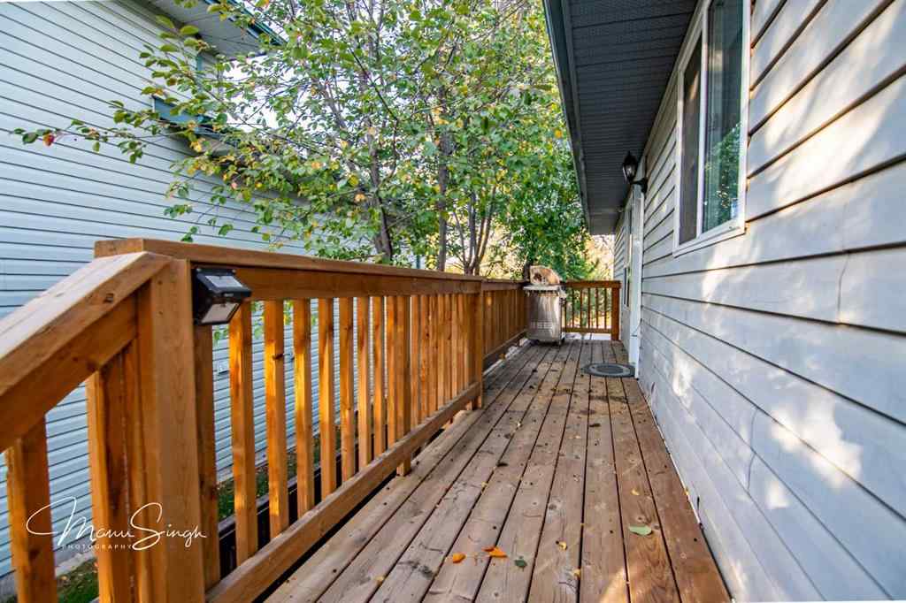 MLS® A2263163 - 5851 58 Avenue  in Riverside Meadows Red Deer, Residential