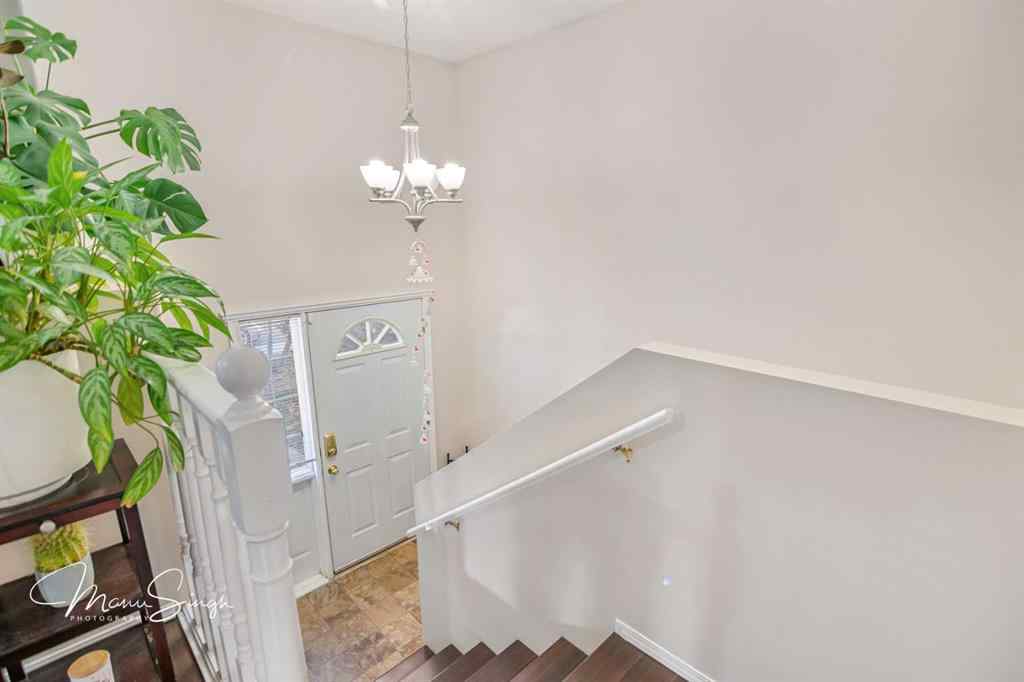 MLS® A2263163 - 5851 58 Avenue  in Riverside Meadows Red Deer, Residential