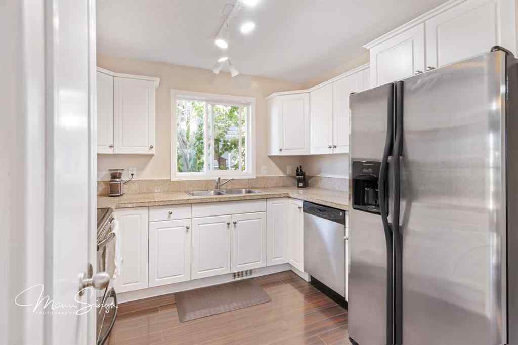 MLS® A2263163 - 5851 58 Avenue  in Riverside Meadows Red Deer, Residential