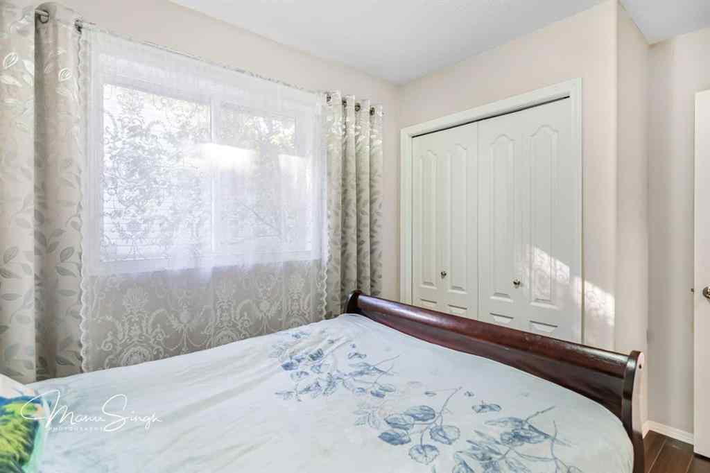 MLS® A2263163 - 5851 58 Avenue  in Riverside Meadows Red Deer, Residential