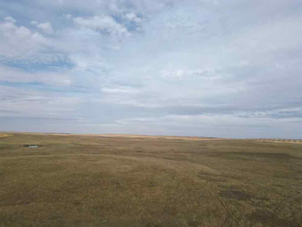 MLS® A2263165 -  North East  29 28 18 W4   in NONE Rural Starland County, Land