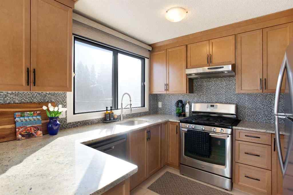 MLS® A2263170 - Unit #19 5019 46 Avenue SW in Glamorgan Calgary, Residential