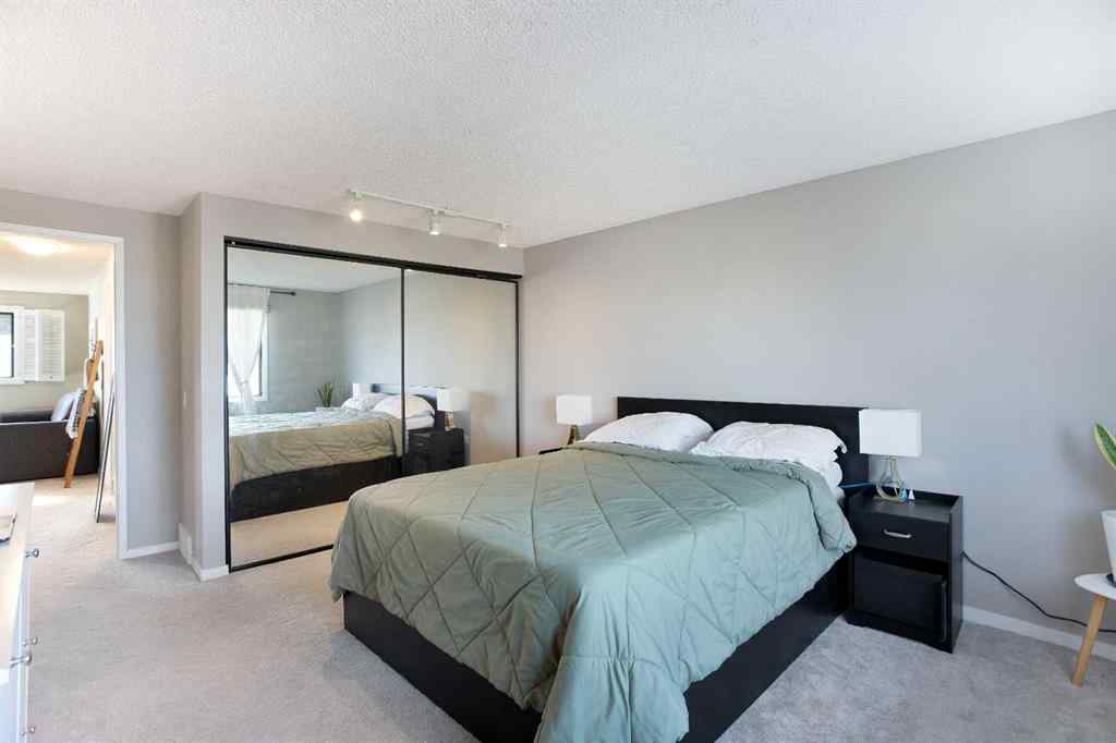 MLS® A2263170 - Unit #19 5019 46 Avenue SW in Glamorgan Calgary, Residential