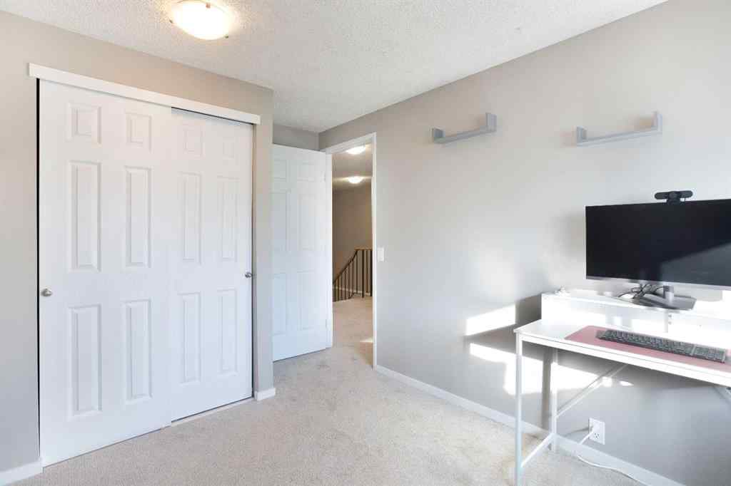 MLS® A2263170 - Unit #19 5019 46 Avenue SW in Glamorgan Calgary, Residential