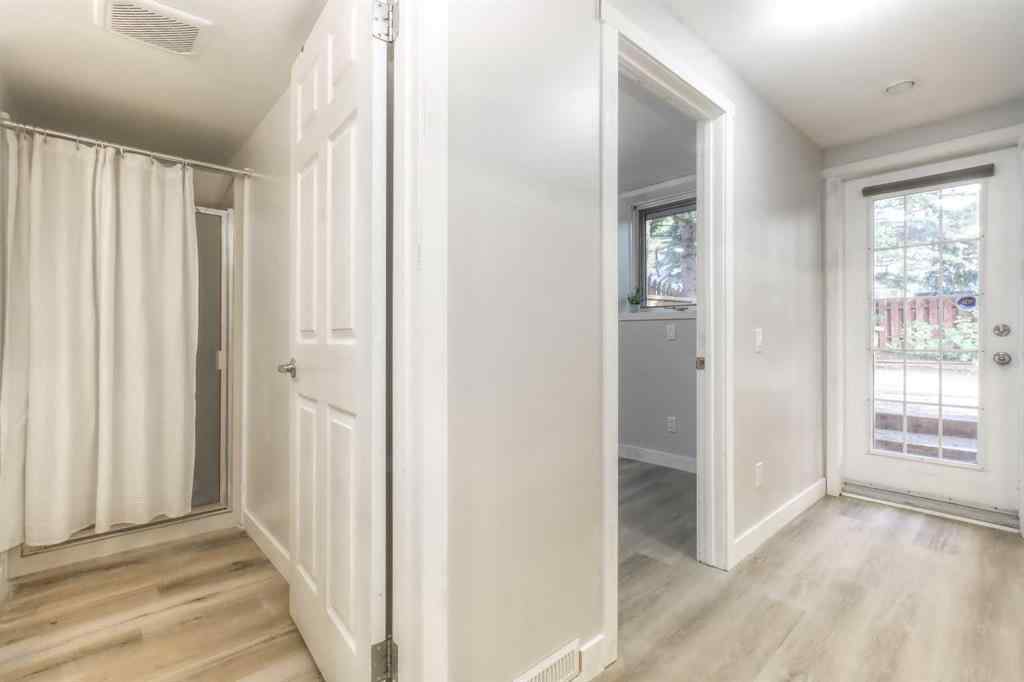 MLS® A2263171 - 511 Cedarille Crescent SW in Cedarbrae Calgary, Residential