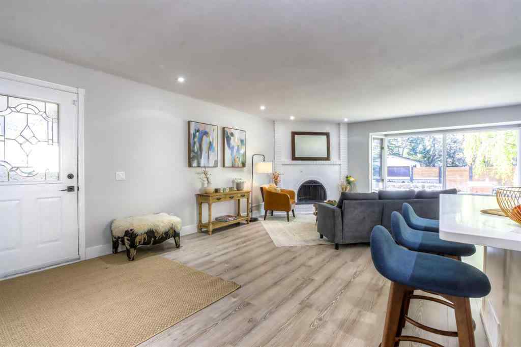 MLS® A2263171 - 511 Cedarille Crescent SW in Cedarbrae Calgary, Residential