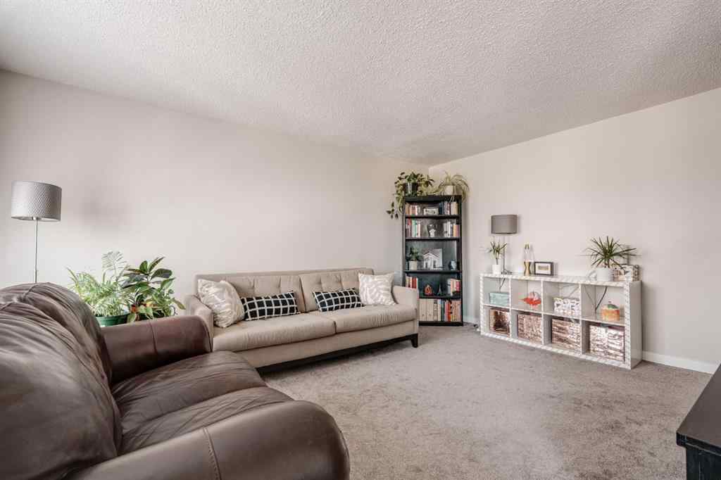 MLS® A2263172 - Unit #403 310 4 Avenue NE in Crescent Heights Calgary, Residential