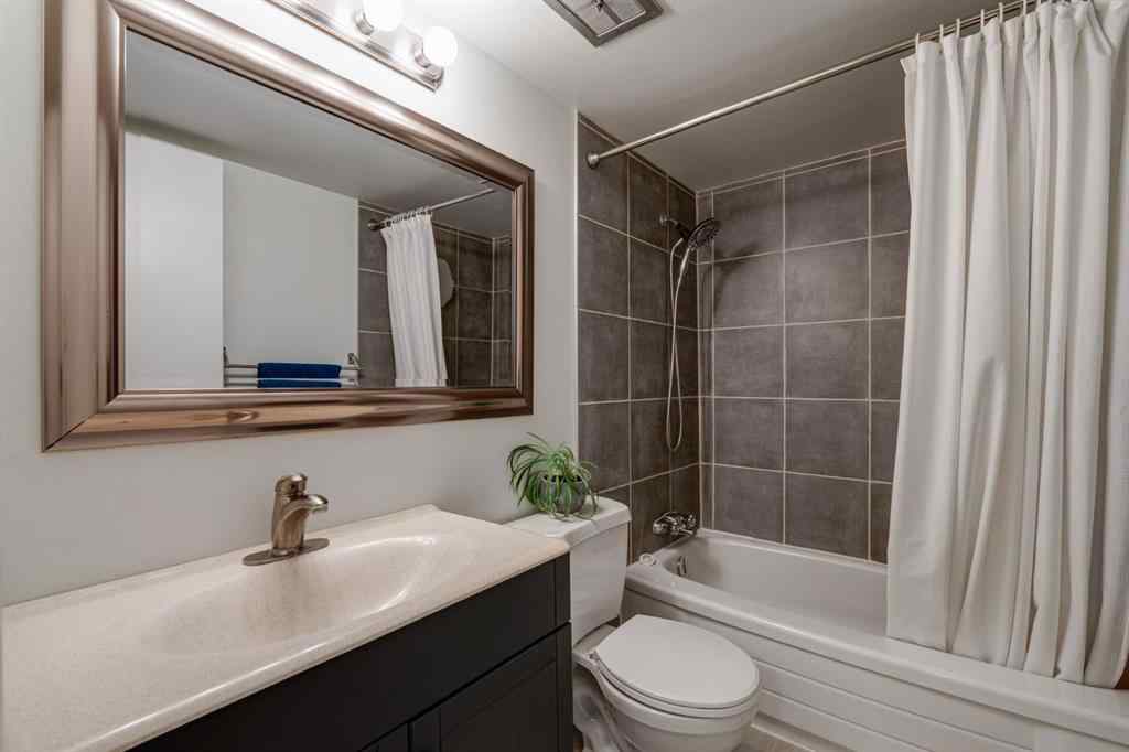 MLS® A2263172 - Unit #403 310 4 Avenue NE in Crescent Heights Calgary, Residential