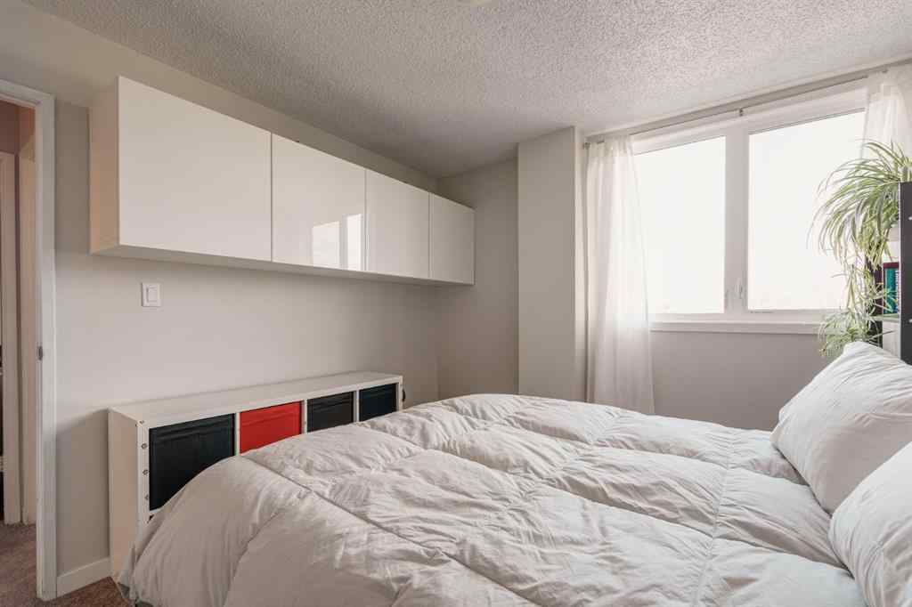 MLS® A2263172 - Unit #403 310 4 Avenue NE in Crescent Heights Calgary, Residential