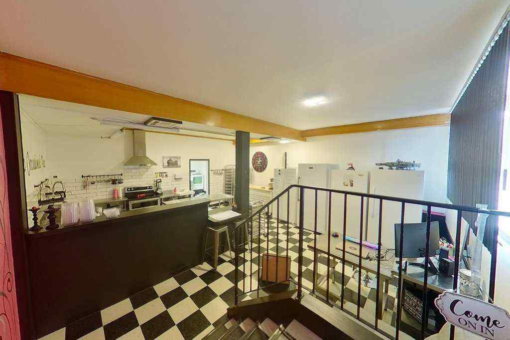 MLS® A2263173 - 215 Broadway Avenue E in NONE Redcliff, Commercial