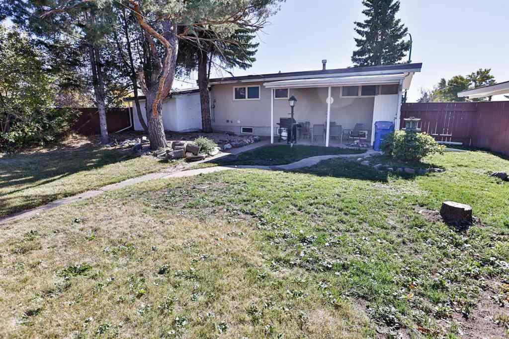 MLS® A2263177 - 2727 7a Avenue N in Majestic Place Lethbridge, Residential