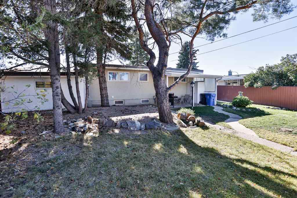 MLS® A2263177 - 2727 7a Avenue N in Majestic Place Lethbridge, Residential