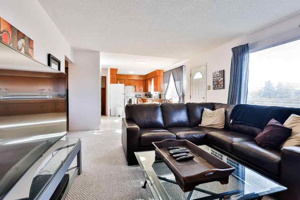 MLS® A2263177 - 2727 7a Avenue N in Majestic Place Lethbridge, Residential