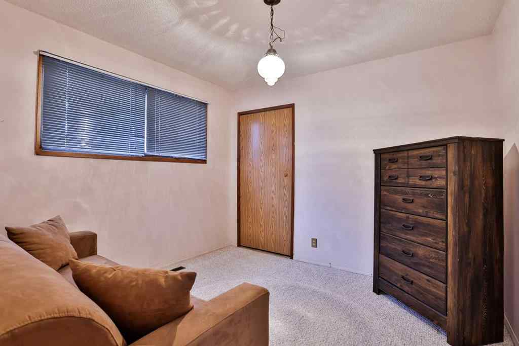 MLS® A2263177 - 2727 7a Avenue N in Majestic Place Lethbridge, Residential