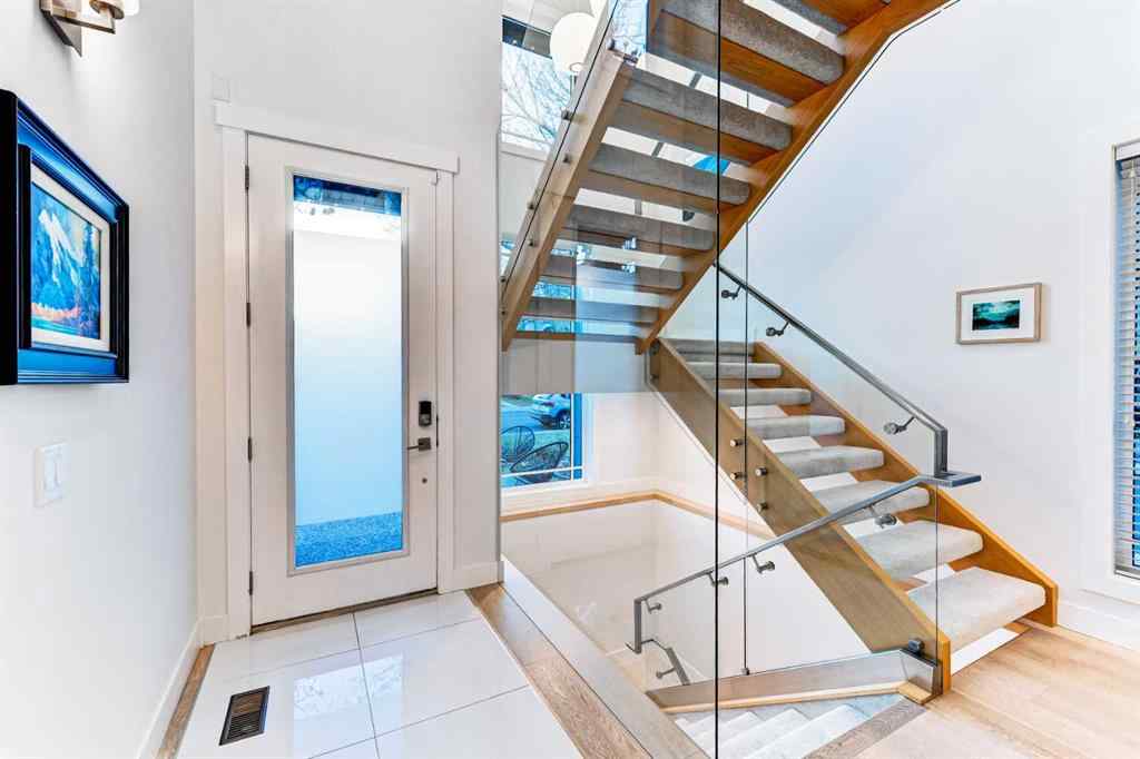 MLS® A2263180 - 116 34A Street NW in Parkdale Calgary, Residential