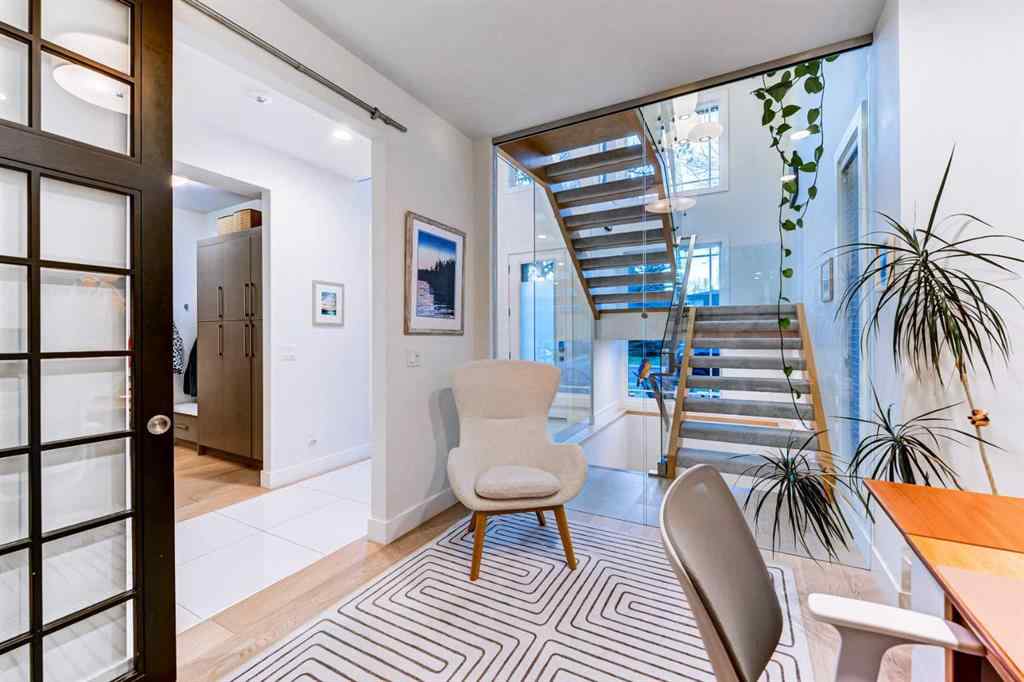 MLS® A2263180 - 116 34A Street NW in Parkdale Calgary, Residential