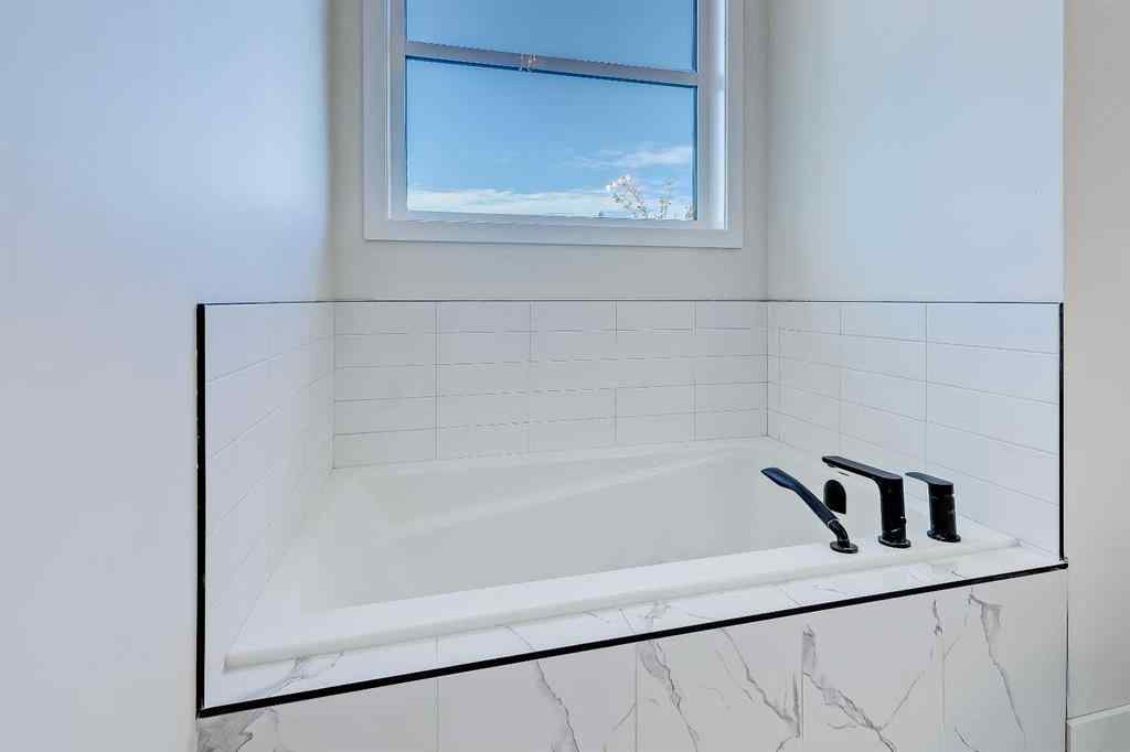 MLS® A2263181 - 3806 1 Street NW in Highland Park Calgary, Residential