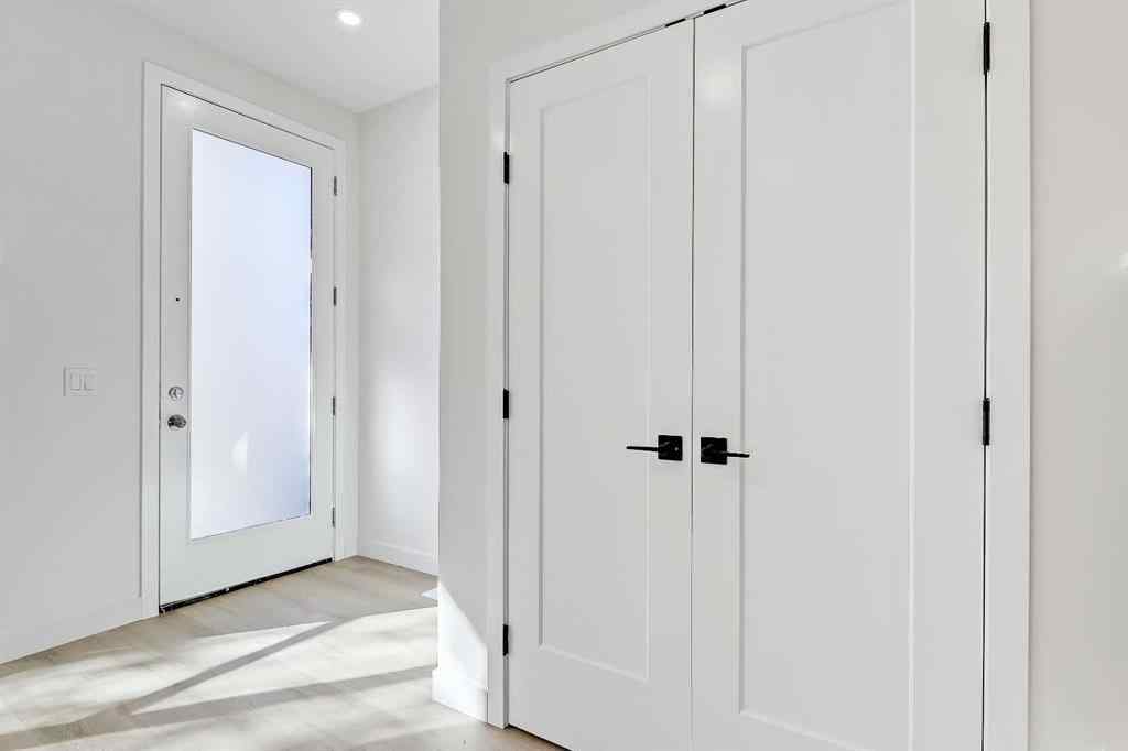 MLS® A2263181 - 3806 1 Street NW in Highland Park Calgary, Residential