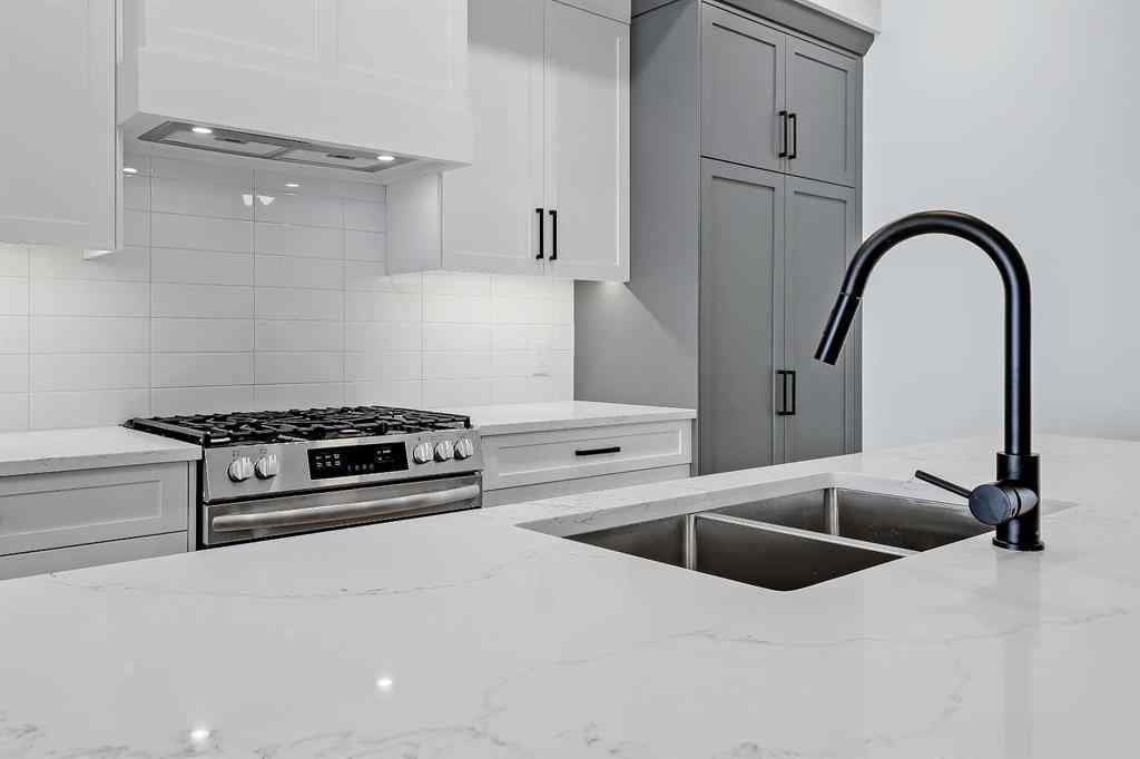 MLS® A2263181 - 3806 1 Street NW in Highland Park Calgary, Residential