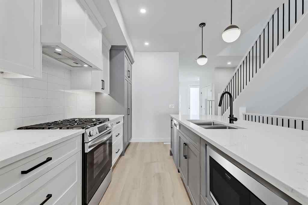 MLS® A2263181 - 3806 1 Street NW in Highland Park Calgary, Residential