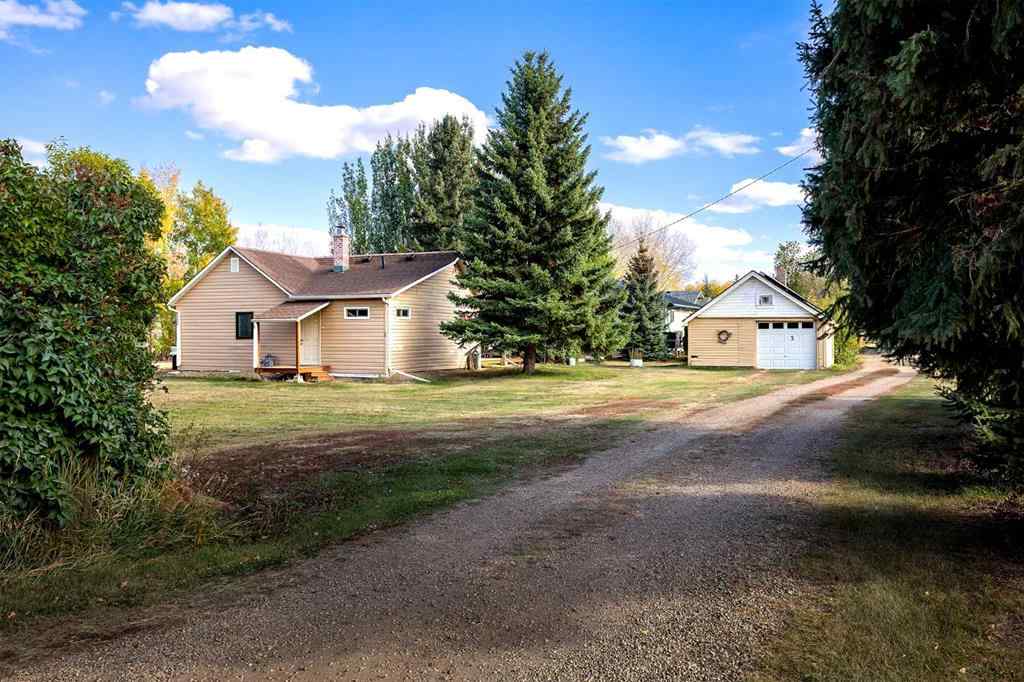 MLS® A2263182 - 2 2nd Street E in Rosalind Rosalind, Residential