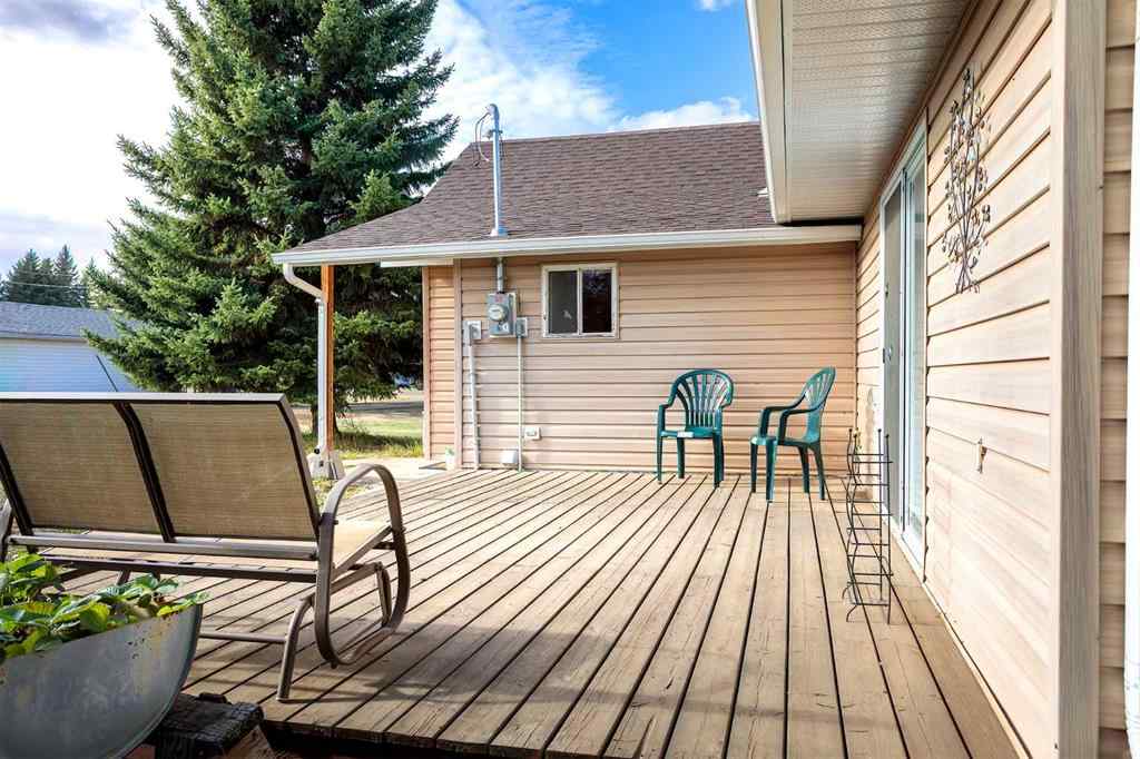 MLS® A2263182 - 2 2nd Street E in Rosalind Rosalind, Residential