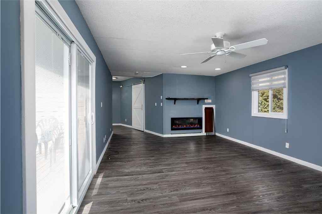 MLS® A2263182 - 2 2nd Street E in Rosalind Rosalind, Residential