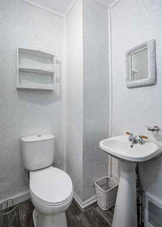 MLS® A2263182 - 2 2nd Street E in Rosalind Rosalind, Residential