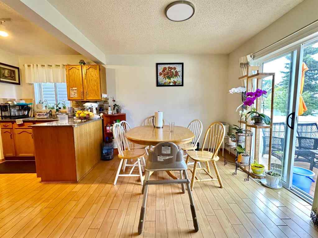 MLS® A2263183 - 92 Somerset Drive SW in Somerset Calgary, Rental