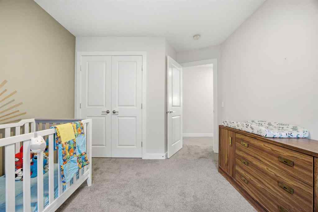 MLS® A2263186 - 520 Kingsmere Way SE in Kings Heights Airdrie, Residential