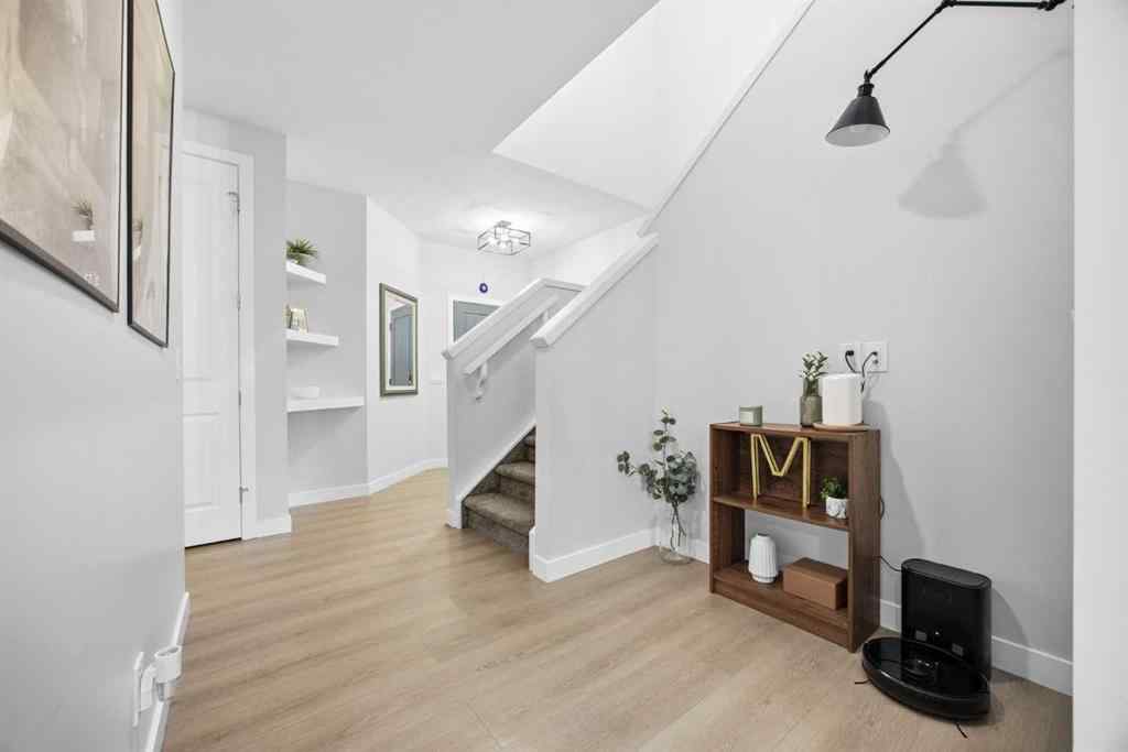 MLS® A2263186 - 520 Kingsmere Way SE in Kings Heights Airdrie, Residential