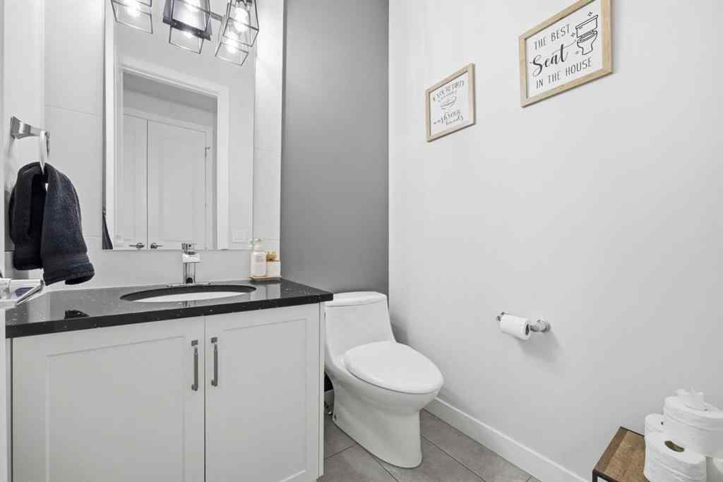 MLS® A2263186 - 520 Kingsmere Way SE in Kings Heights Airdrie, Residential