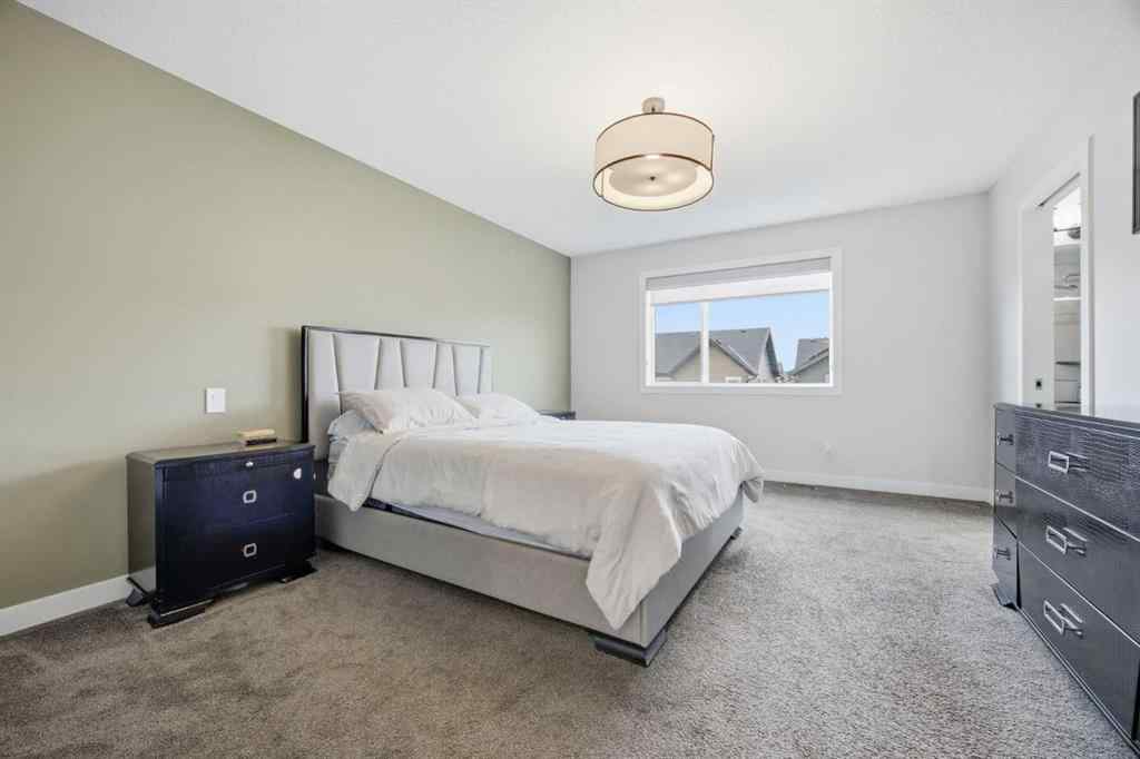 MLS® A2263186 - 520 Kingsmere Way SE in Kings Heights Airdrie, Residential
