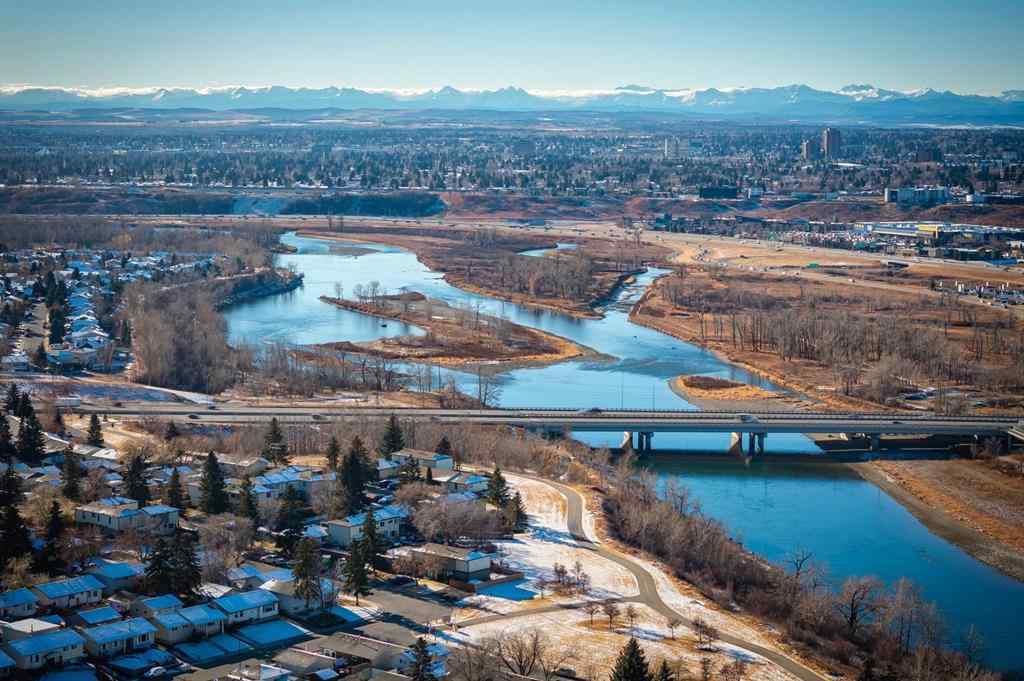 MLS&reg; # A2263188 - Unit #4 7166 18 Street SE in Ogden Calgary, Residential Open Houses