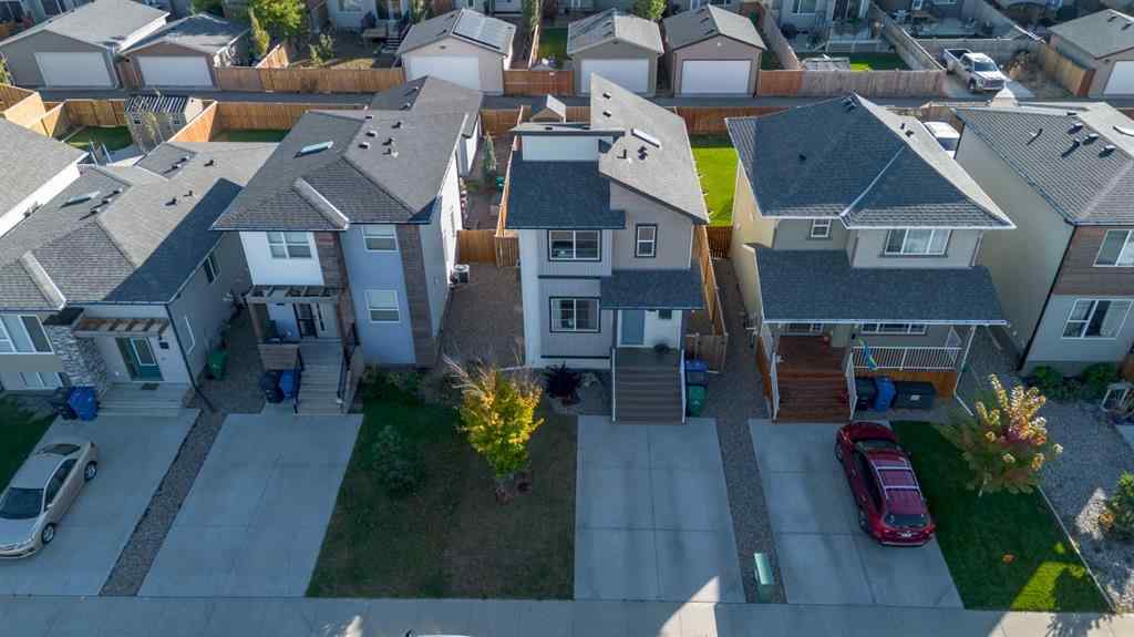 MLS® A2263189 - 805 Greywolf Run N in Blackwolf 2 Lethbridge, Residential