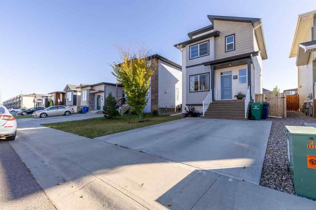 MLS® A2263189 - 805 Greywolf Run N in Blackwolf 2 Lethbridge, Residential
