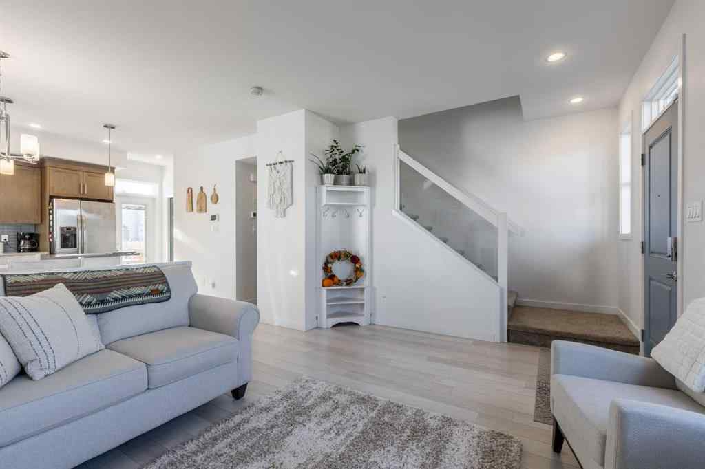 MLS® A2263189 - 805 Greywolf Run N in Blackwolf 2 Lethbridge, Residential