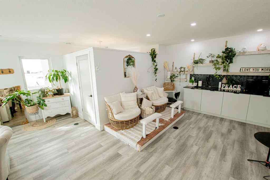 MLS® A2263192 - Unit #201/203 11706 104 Avenue  in Westgate Grande Prairie, Commercial