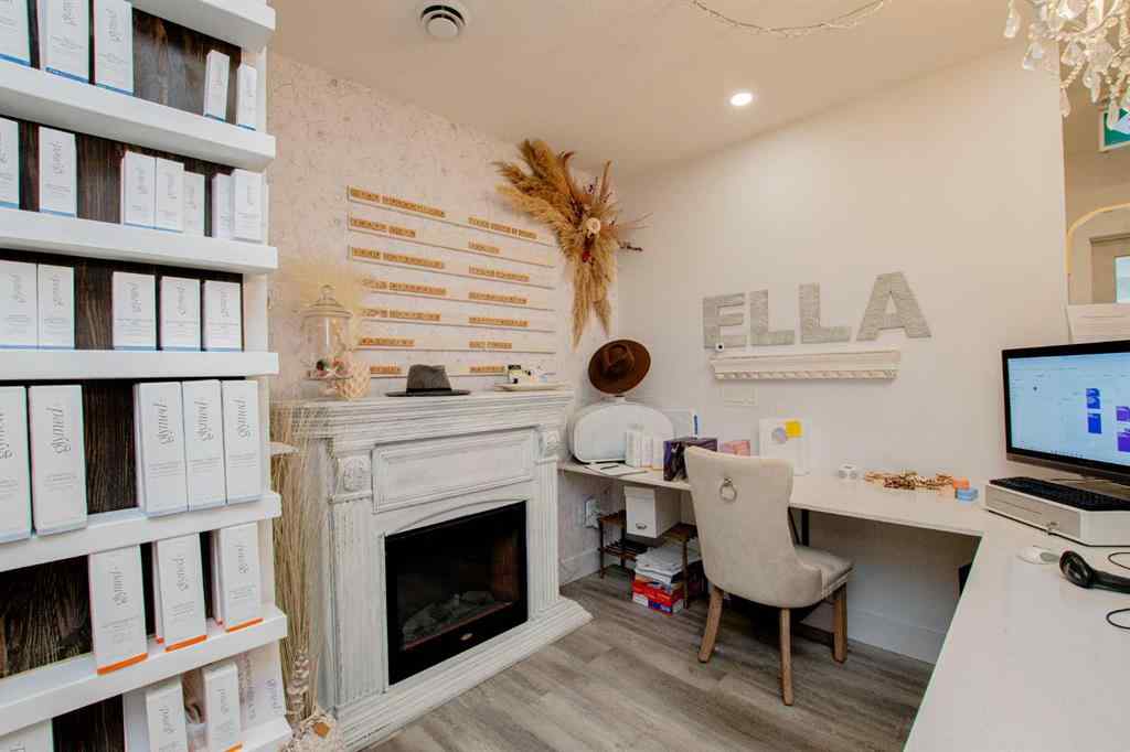 MLS® A2263192 - Unit #201/203 11706 104 Avenue  in Westgate Grande Prairie, Commercial