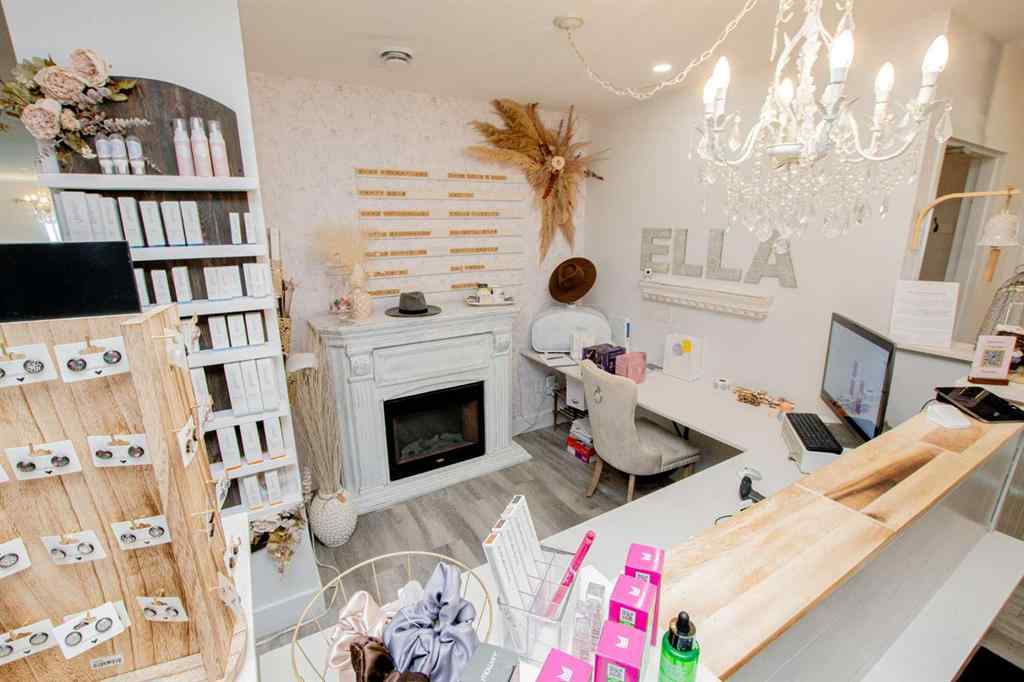 MLS® A2263192 - Unit #201/203 11706 104 Avenue  in Westgate Grande Prairie, Commercial