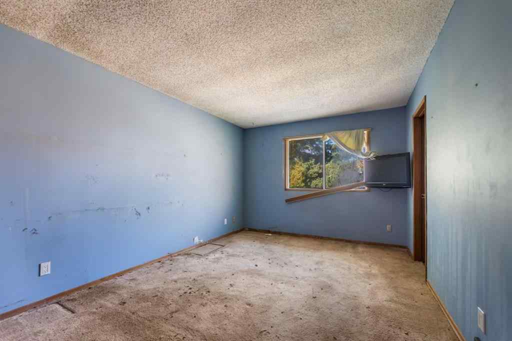 MLS® A2263196 - 83 Templegreen Drive NE in Temple Calgary, Residential